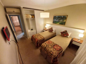 YRETA APART HOTEL